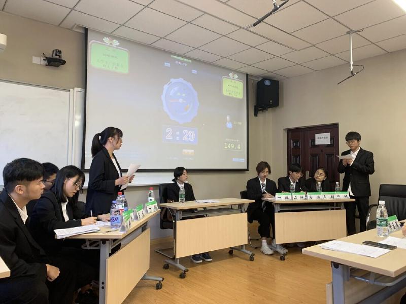 Featured image of post Analyzing the Topics of 3 Debate Competitions Watched