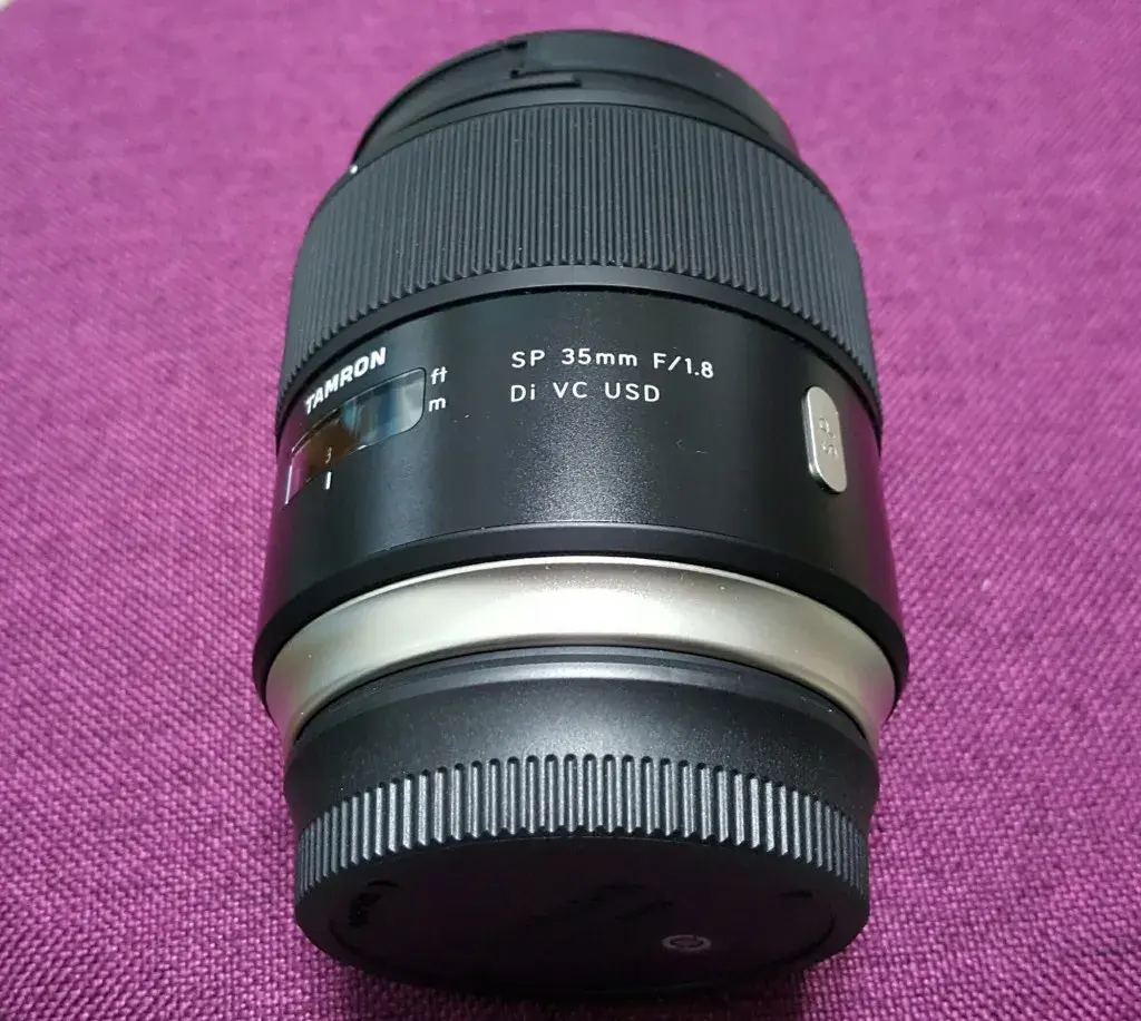 腾龙35mmF1.8定焦镜头