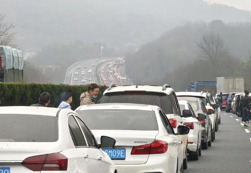 Featured image of post Bringing the children back to hometown for the Chinese Lunar New Year