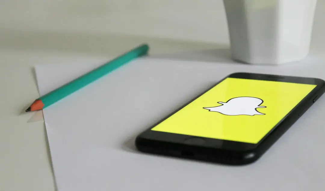 不同运营商之间打电话能畅通无阻,聊天软件之间为何“老死不相往来”?