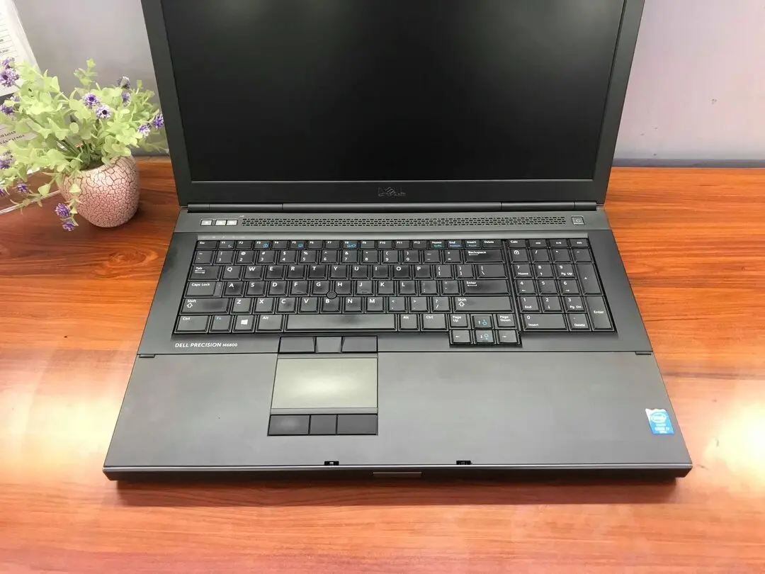 Dell M6800