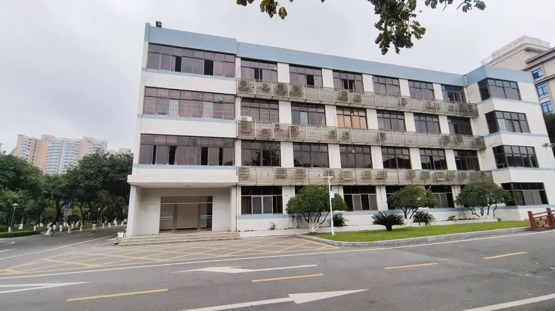 搬到新的办公室