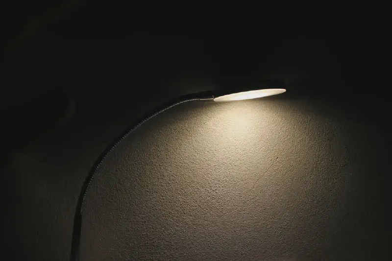 Featured image of post Violent Repair of a Touch-Sensitive Desk Lamp