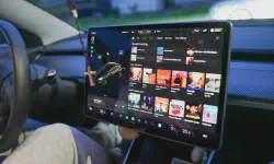 Featured image of post Why Repairing an Electric Vehicle Became a Crime